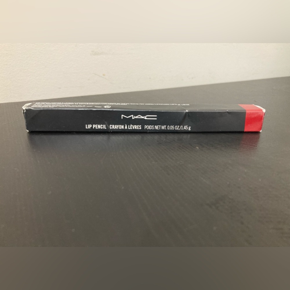 New MAC Cherry Lip Pencil in Red - Picture 6 of 8